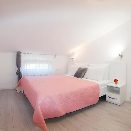 Somi Apartman Porec