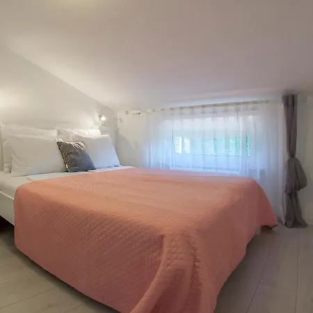 Somi Apartman Porec