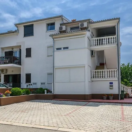 Somi Apartman *