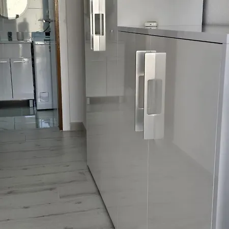 Apartman Somi *